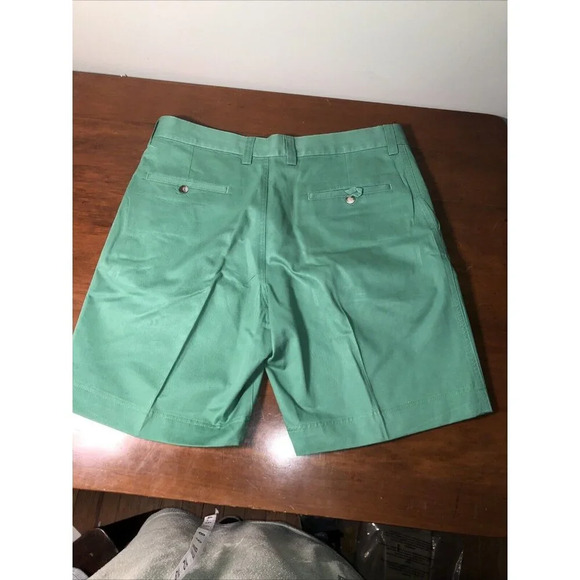 IZOD LACOSTE Men Beige Chino VTG Shorts 36 W x 9 L Classic Preppy - Picture 3 of 10